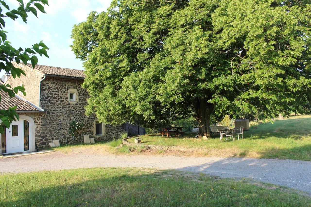 Bed and Breakfast L'Attrape Reve Saint-Vincent-de-Barres Esterno foto