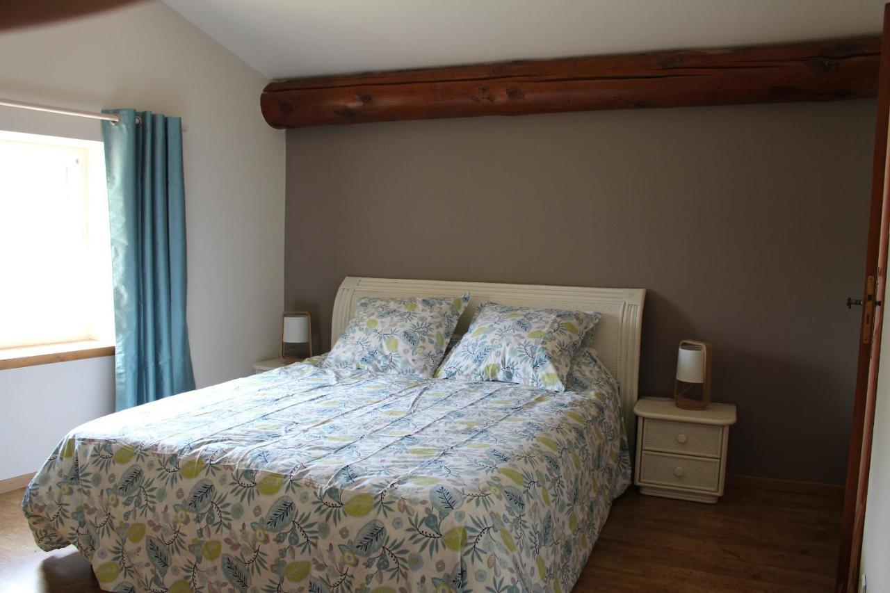 Bed and Breakfast L'Attrape Reve Saint-Vincent-de-Barres Esterno foto